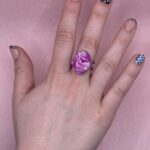 Singular rosa